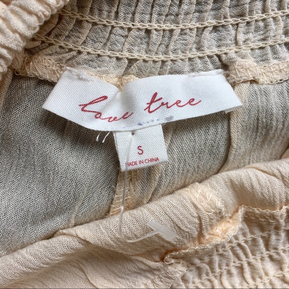 NWOT Plaided Shorts With Embroidered Flowers - Picture 4 of 5